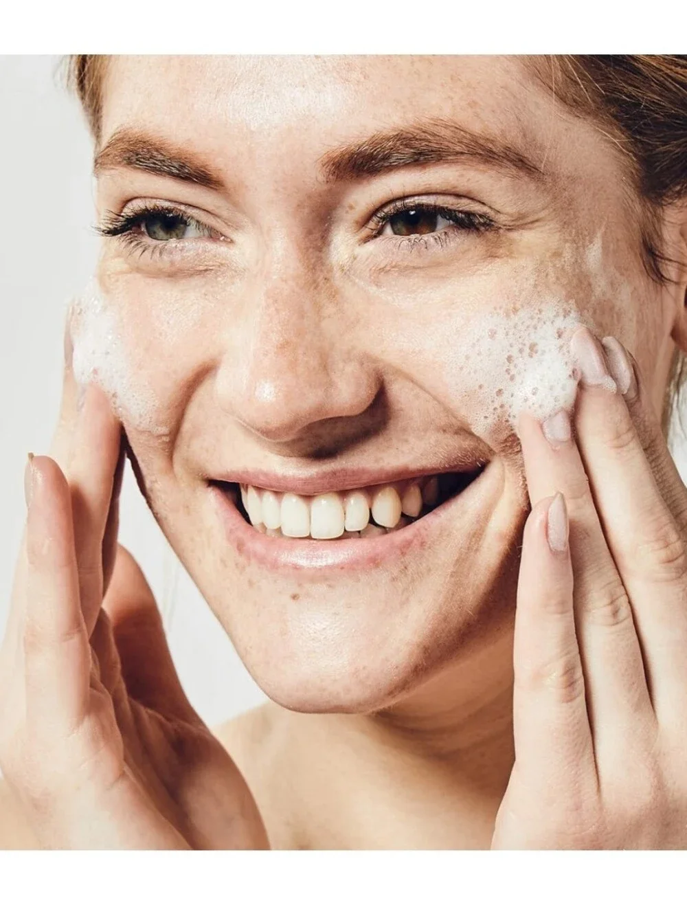 BEAUTYBIO THE BALANCE pH BALANCING GEL CLEANSER.